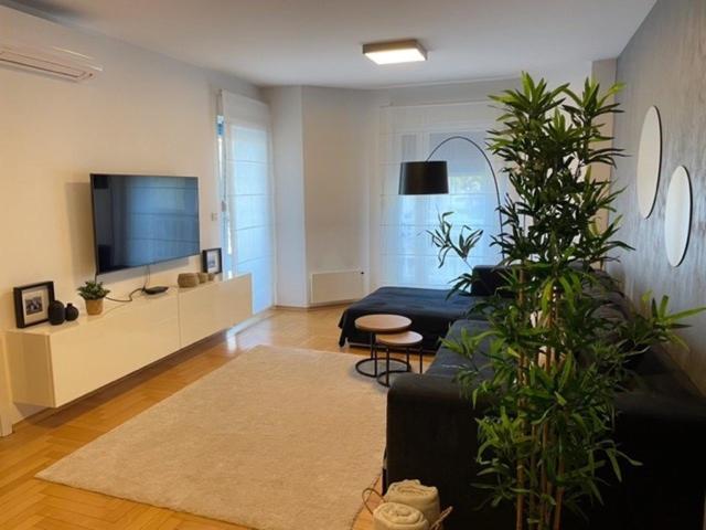 Apartment Lungomare Pula Zewnętrze zdjęcie