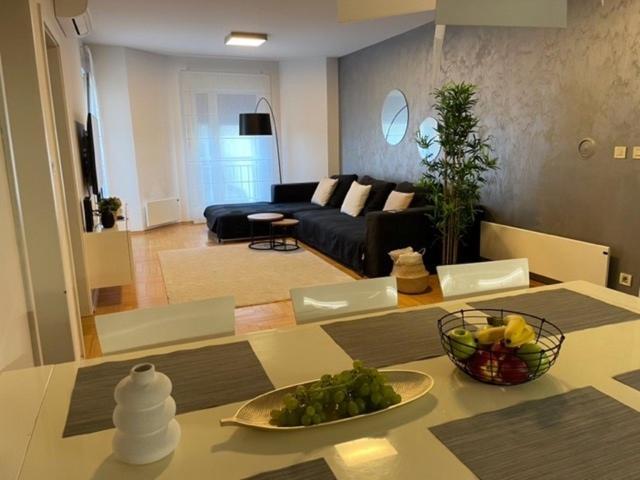Apartment Lungomare Pula Zewnętrze zdjęcie